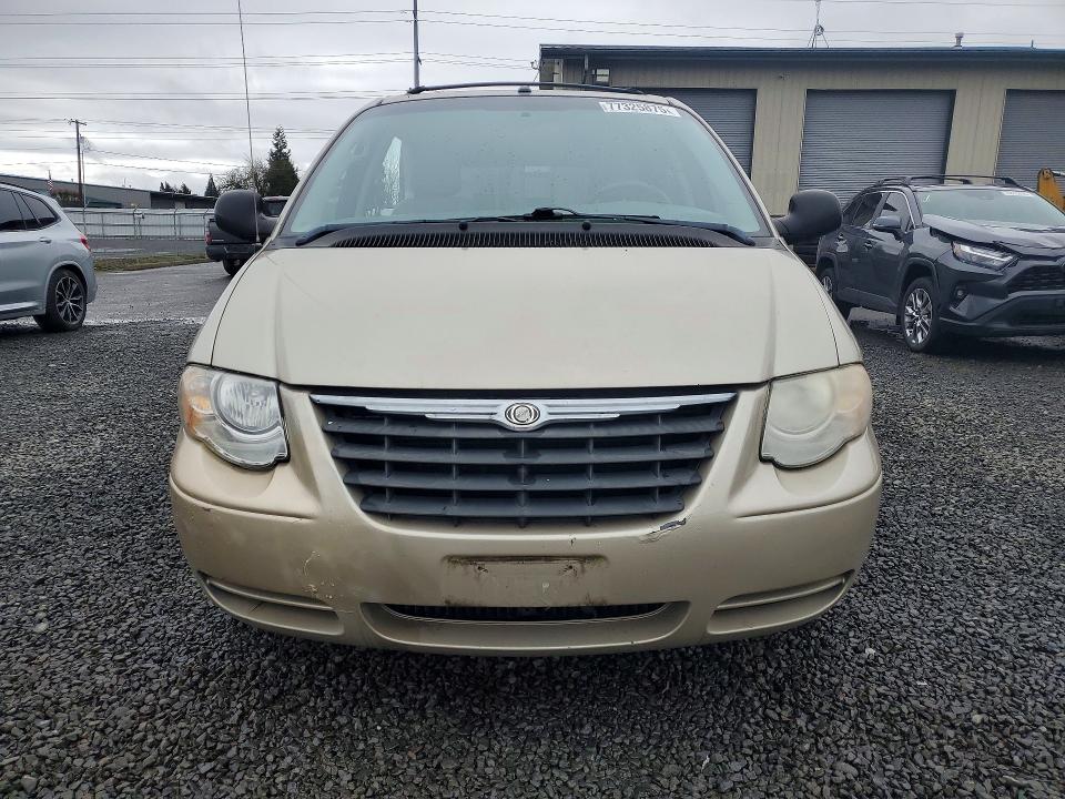 2006 Chrysler Town & Country მანქანა იყიდება აუქციონზე, vin: 2A4GP54L96R874027, აუქციონის ნომერი: 77325875