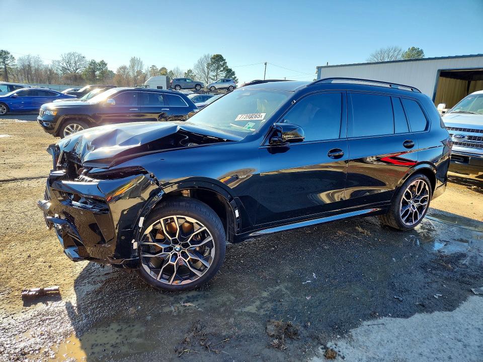77390265 :رقم المزاد ، 5UX33EM04T9023775 vin ، 2026 Bmw X7 مزاد بيع