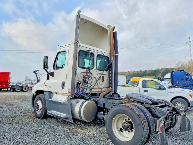 77429215 :رقم المزاد ، 1FUBGEDV0GLHC5749 vin ، 2016 Freightliner Cascadia 1 مزاد بيع