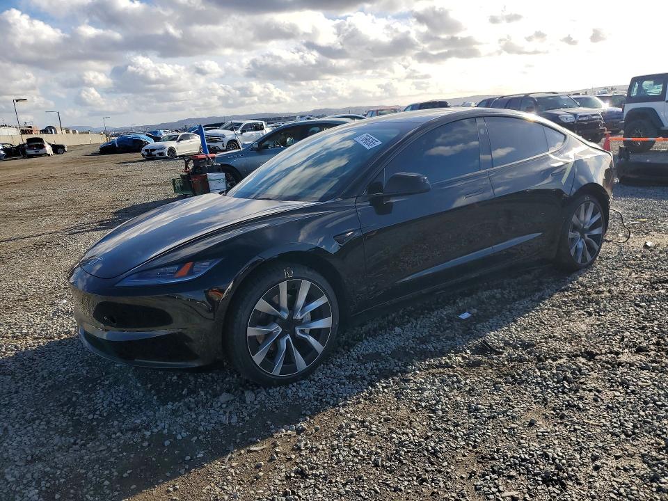 77696265 :رقم المزاد ، 5YJ3E1EB8RF786756 vin ، 2024 Tesla Model 3 مزاد بيع