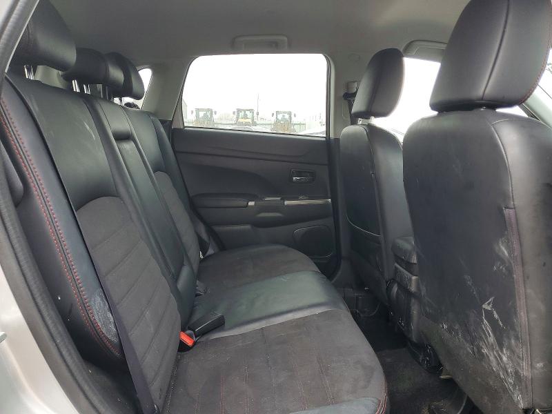 Продаж на аукціоні авто 2023 Mitsubishi Outlander, vin: JA4ARUAU2PU016457, номер лоту: 77947125