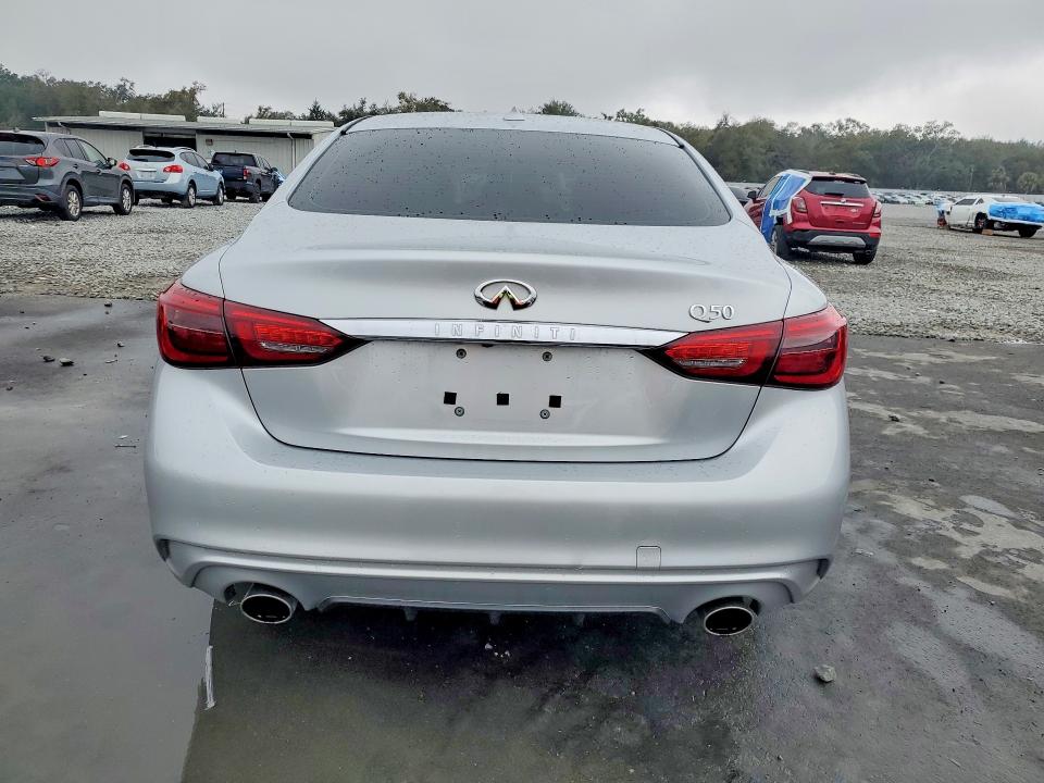 76393935 :رقم المزاد ، JN1CV7AP6JM240198 vin ، 2018 Infiniti Q50 مزاد بيع