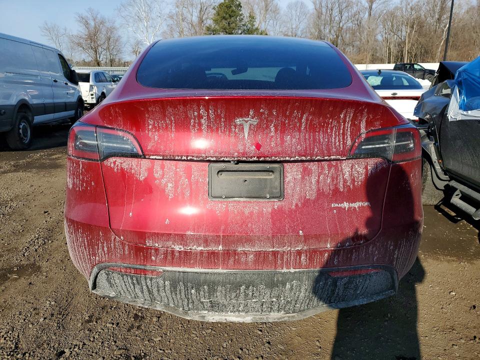 76431525 :رقم المزاد ، 7SAYGDEE5RF201338 vin ، 2024 Tesla Model Y مزاد بيع