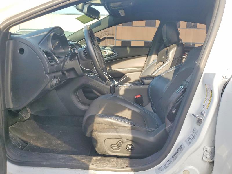 75001555 :رقم المزاد ، 1C3CCCBB3GN185103 vin ، 2016 Chrysler 200 مزاد بيع