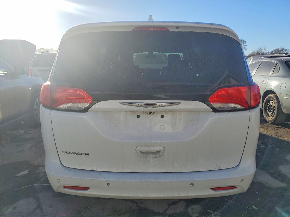 77007835 :رقم المزاد ، 2C4RC1DG0LR181719 vin ، 2020 Chrysler Voyager مزاد بيع
