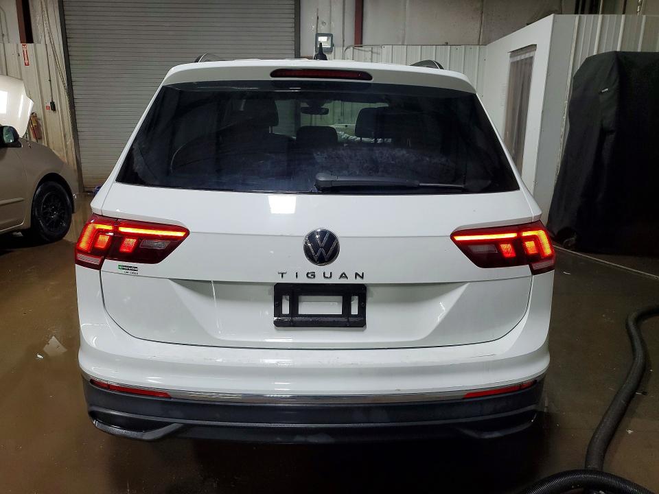 75971505 :رقم المزاد ، 3VVRB7AX5PM054120 vin ، 2023 Volkswagen Tiguan مزاد بيع
