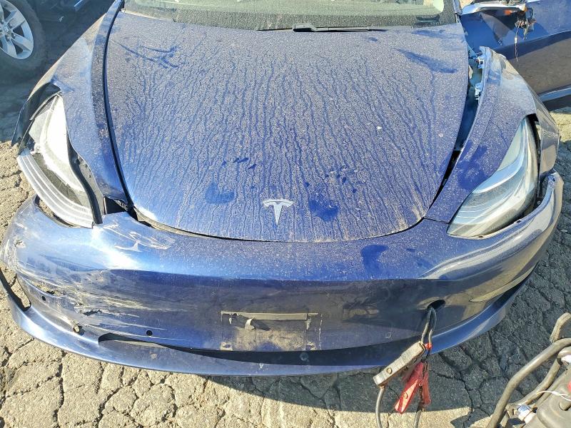 Продажа на аукционе авто 2018 Tesla Model 3, vin: 5YJ3E1EA2JF003703, номер лота: 76667895