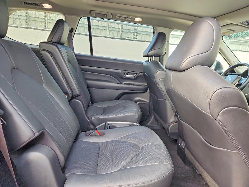 Aukcja sprzedaży 2024 Toyota Grand Highlander, vin: 5TDAAAB52RS027839, numer aukcji: 75681925