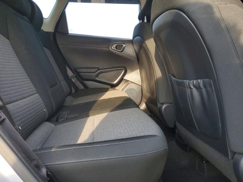 76839695 :رقم المزاد ، KNDJ33AU3M7737141 vin ، 2021 Kia Soul مزاد بيع