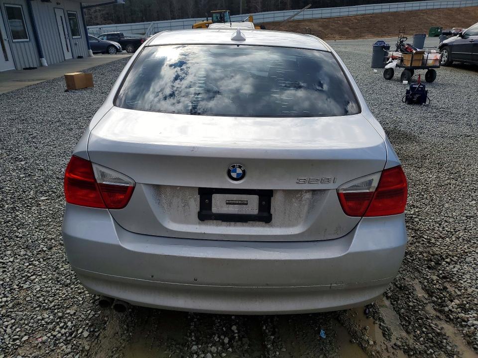 Продажа на аукционе авто 2007 Bmw 328, vin: WBAVC53567FZ76239, номер лота: 77012095