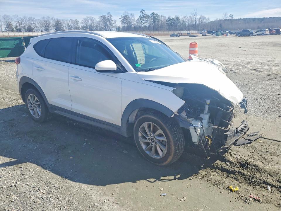 76162325 :رقم المزاد ، KM8J33A46GU069563 vin ، 2016 Hyundai Tucson مزاد بيع