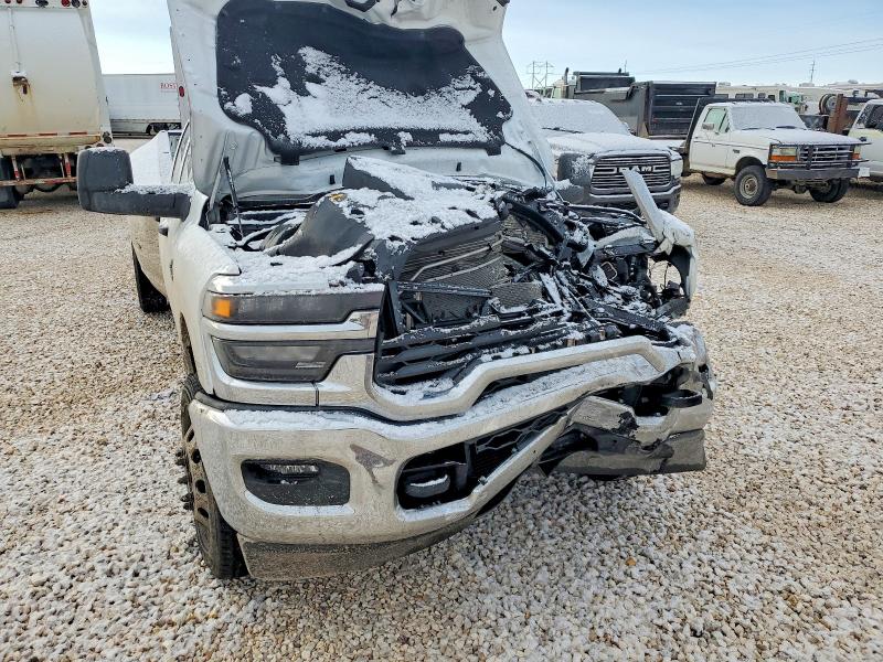 76251305 :رقم المزاد ، 3C63RRGL2TG151372 vin ، 2026 Ram 3500 مزاد بيع