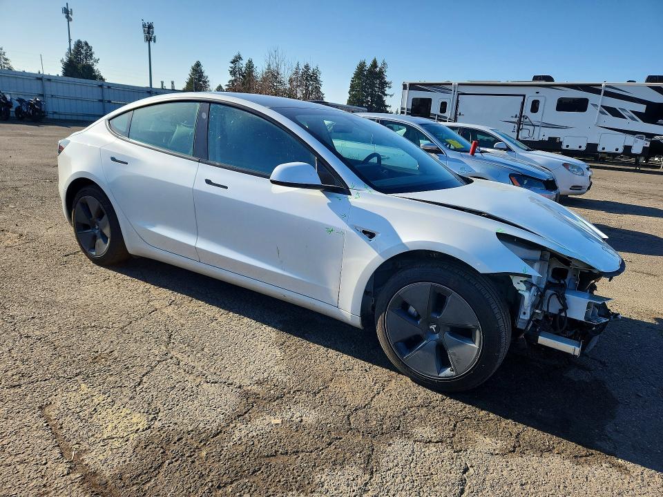 Продажа на аукционе авто 2022 Tesla Model 3, vin: 5YJ3E1EAXNF106809, номер лота: 76026695