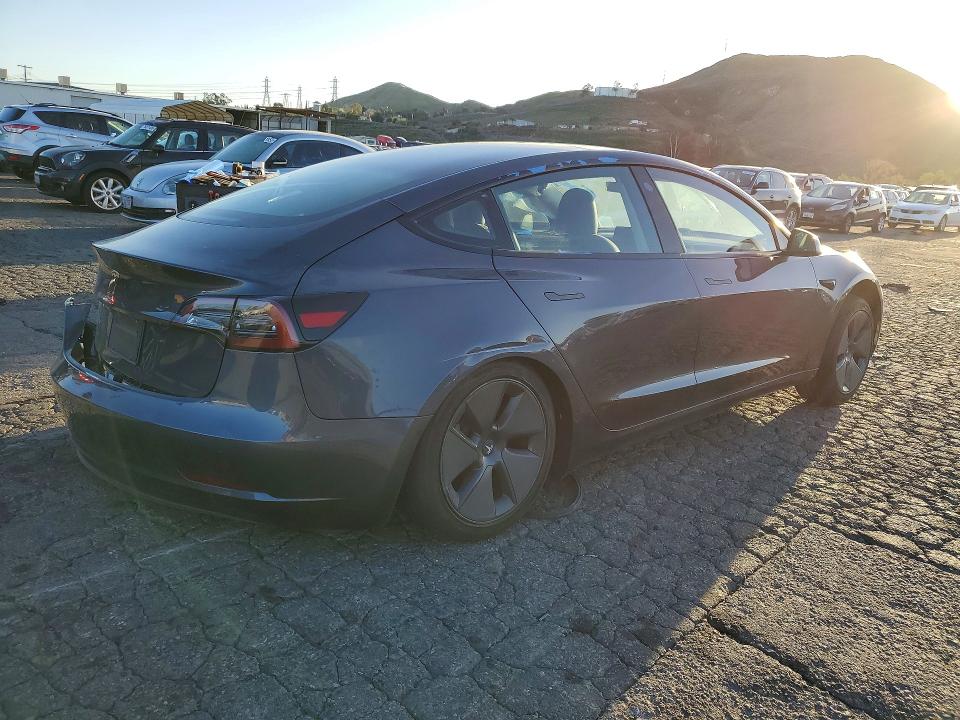Продаж на аукціоні авто 2023 Tesla Model 3, vin: 5YJ3E1EAXPF687277, номер лоту: 75868495