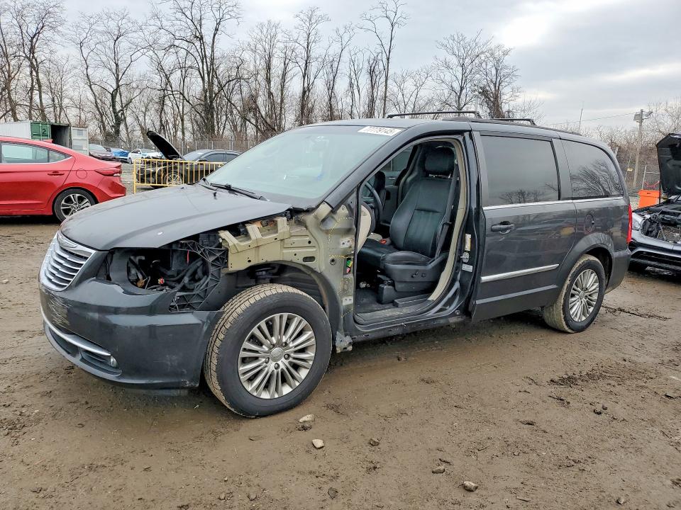 2016 Chrysler Town & Country მანქანა იყიდება აუქციონზე, vin: 2C4RC1CG7GR302432, აუქციონის ნომერი: 77779145