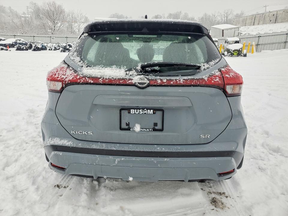76077205 :رقم المزاد ، 3N1CP5DV4NL520808 vin ، 2022 Nissan Kicks مزاد بيع