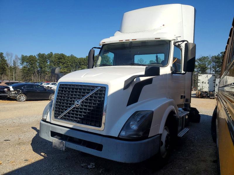 Продаж на аукціоні авто 2017 Volvo Vnl, vin: 4V4N39TG4HN988025, номер лоту: 72813245