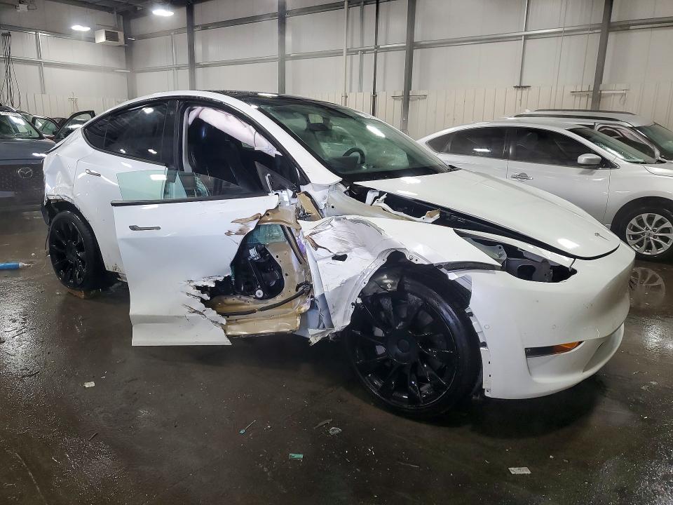 75278975 :رقم المزاد ، 5YJYGAEE1MF142986 vin ، 2021 Tesla Model Y مزاد بيع