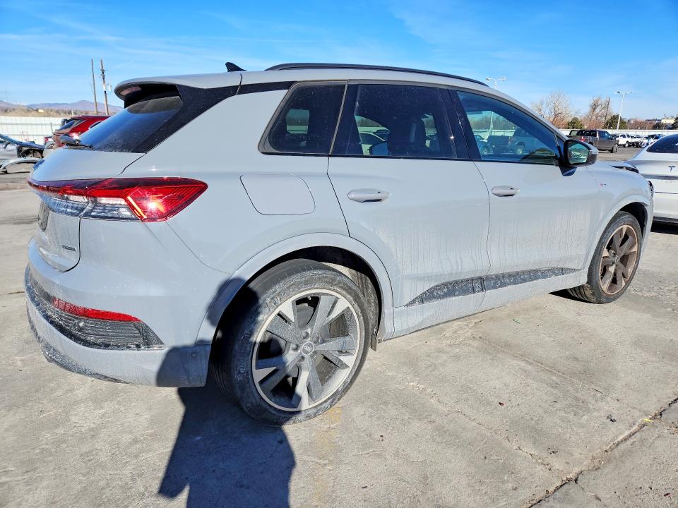 Продаж на аукціоні авто 2024 Audi Q4 E-tron, vin: WA1LUBFZ9RP063762, номер лоту: 76006545