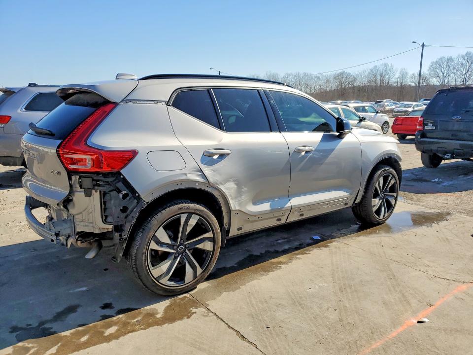 79114735 :رقم المزاد ، YV4L12UC4S2514254 vin ، 2025 Volvo Xc40 مزاد بيع