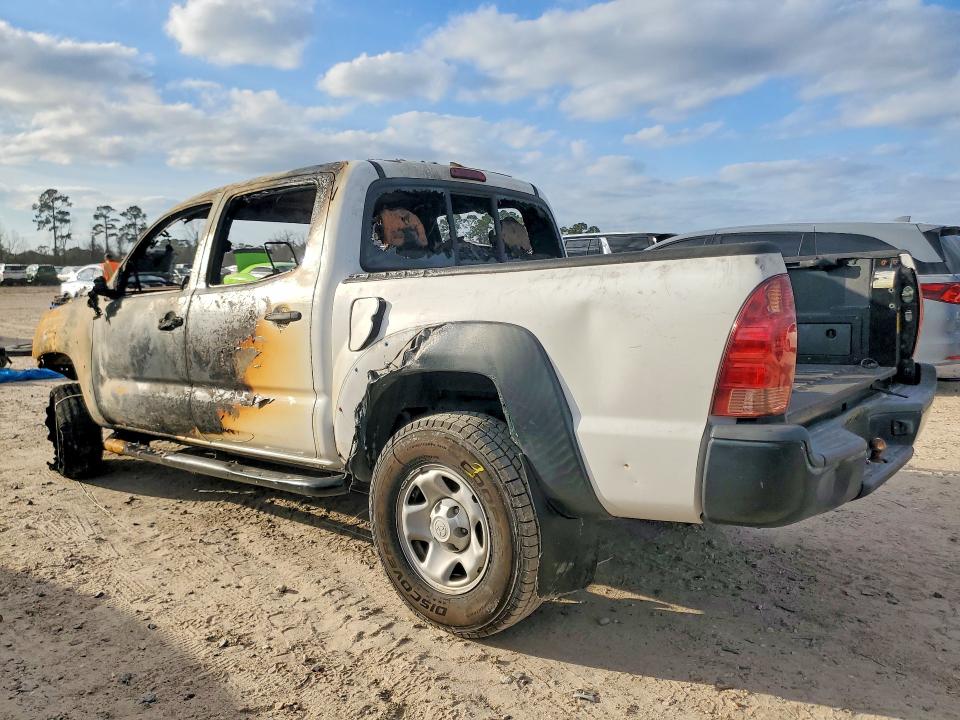 Продажа на аукционе авто 2015 Toyota Tacoma, vin: 5TFJX4GN4FX047119, номер лота: 77906365