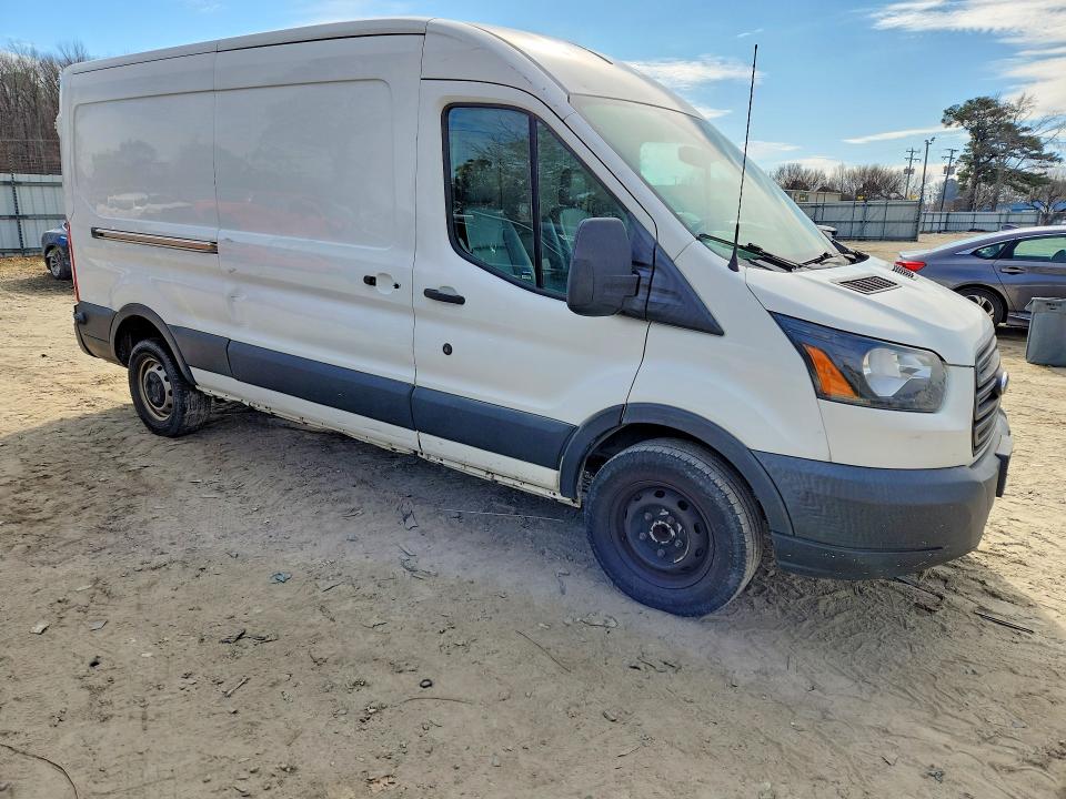 54123406 :رقم المزاد ، 1FTYR2CM8JKA23955 vin ، 2018 Ford Transit مزاد بيع