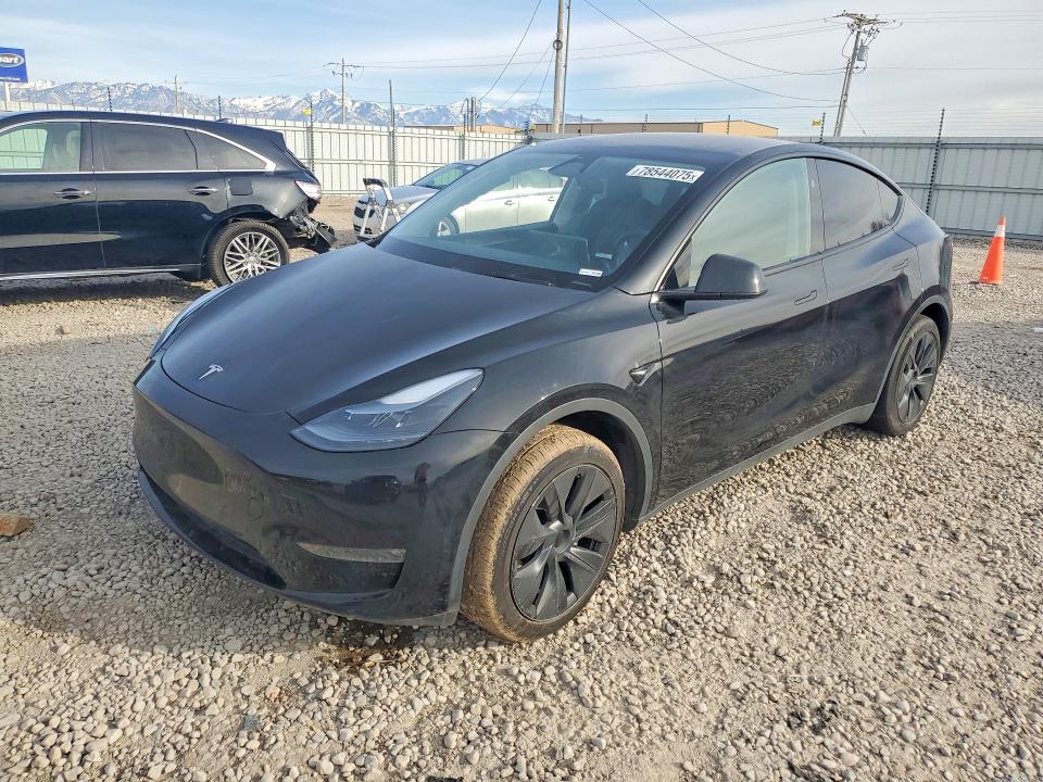 2025 Tesla Model Y მანქანა იყიდება აუქციონზე, vin: 7SAYGDEE4SF301324, აუქციონის ნომერი: 78544075
