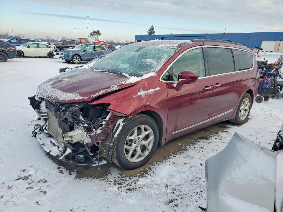 Продажа на аукционе авто 2017 Chrysler Pacifica, vin: 2C4RC1BG6HR592505, номер лота: 78648585