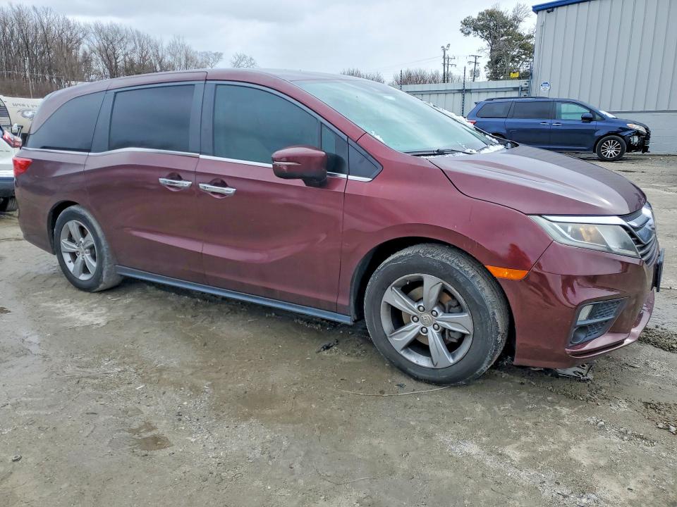 77349775 :رقم المزاد ، 5FNRL6H73JB016599 vin ، 2018 Honda Odyssey مزاد بيع