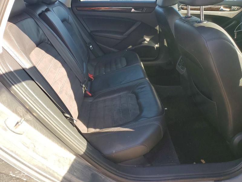 76427485 :رقم المزاد ، 1VWCV7A38FC019836 vin ، 2015 Volkswagen Passat مزاد بيع