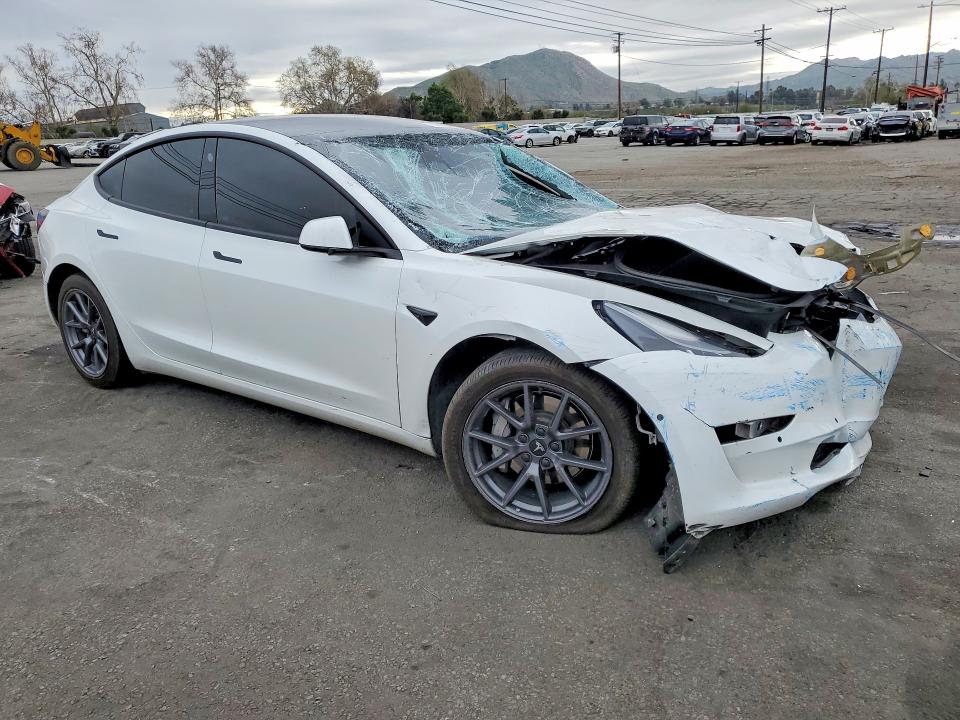 77218085 :رقم المزاد ، 5YJ3E1EB2NF278177 vin ، 2022 Tesla Model 3 مزاد بيع