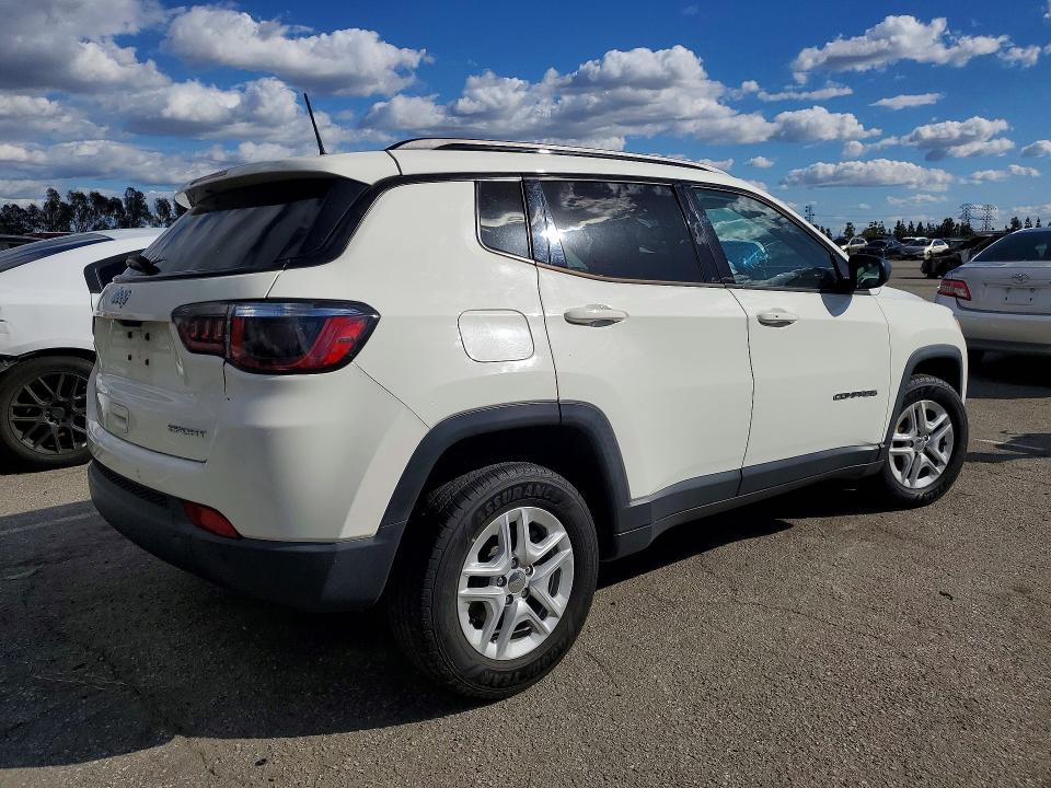 78079965 :رقم المزاد ، 3C4NJCAB6JT250867 vin ، 2018 Jeep Compass مزاد بيع