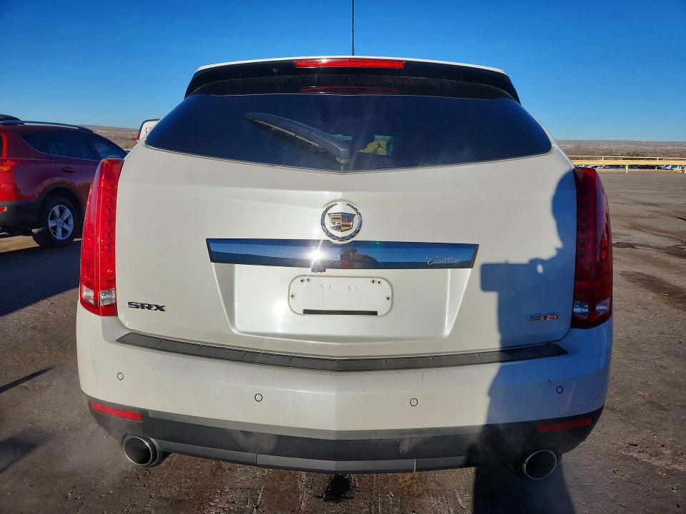 Продажа на аукционе авто 2015 Cadillac Srx, vin: 3GYFNBE37FS572785, номер лота: 77967315