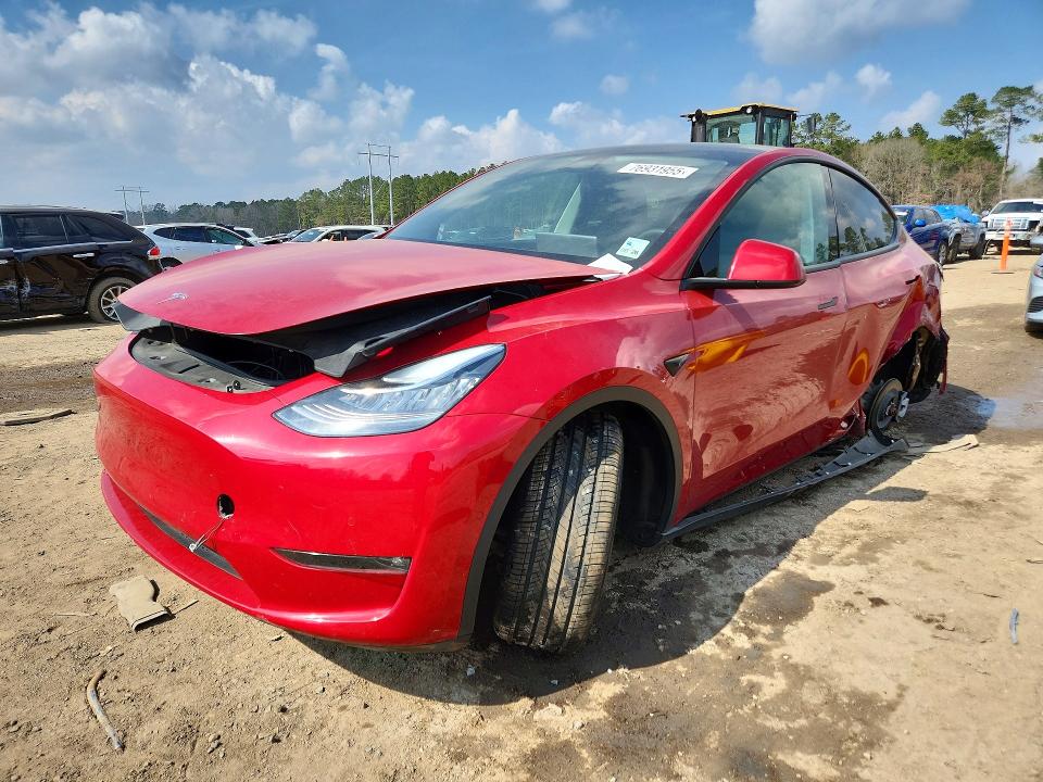 Продажа на аукционе авто 2021 Tesla Model Y, vin: 5YJYGDEE3MF260751, номер лота: 76931955