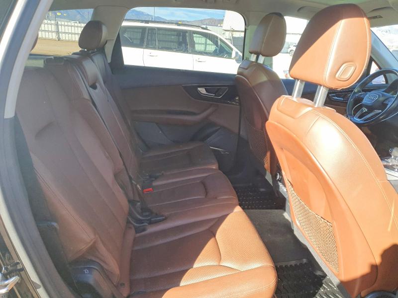 76044415 :رقم المزاد ، WA1VAAF75HD030039 vin ، 2017 Audi Q7 مزاد بيع
