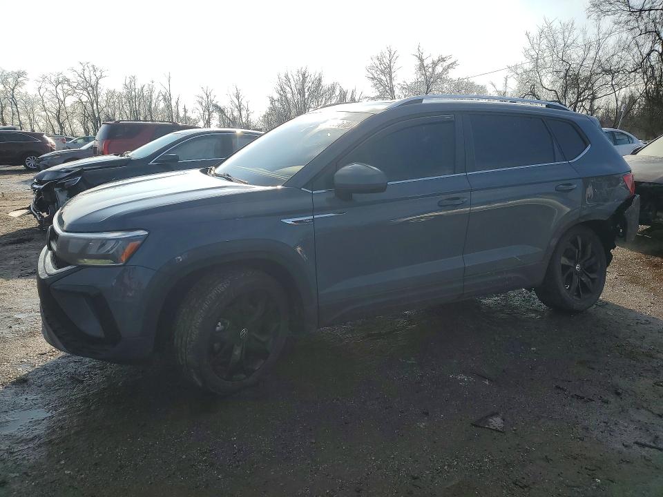 Продажа на аукционе авто 2022 Volkswagen Taos, vin: 3VVPX7B2XNM042344, номер лота: 77857615