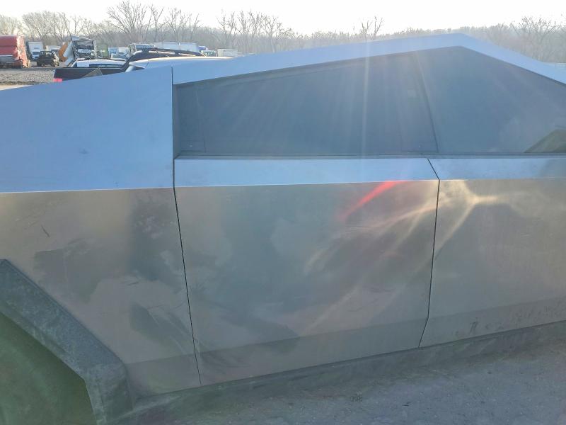 Продажа на аукционе авто 2025 Tesla Cybertruck, vin: 7G2CEHED1SA064295, номер лота: 76632105