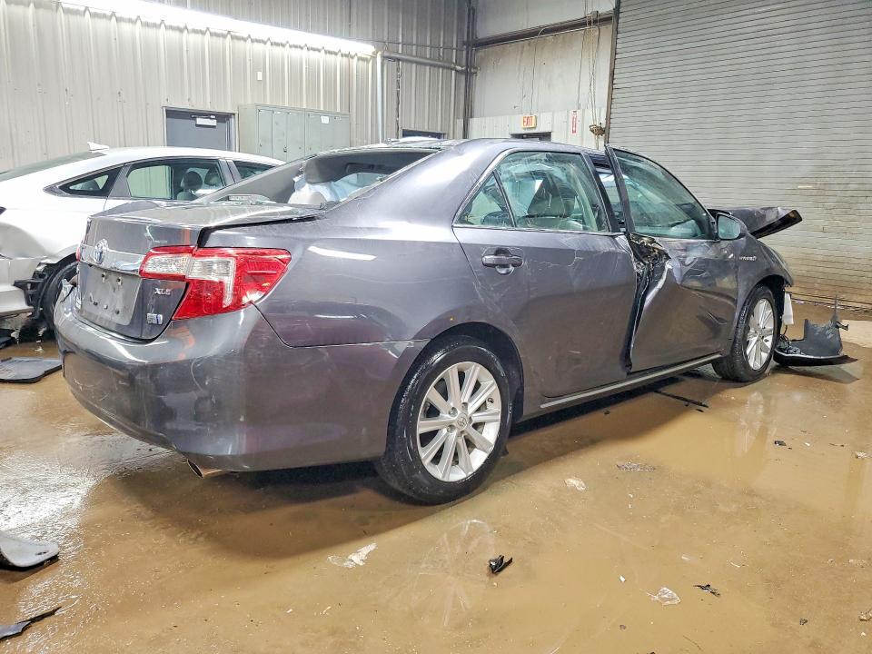76422395 :رقم المزاد ، 4T1BD1FK2DU071352 vin ، 2013 Toyota Camry Hybrid مزاد بيع