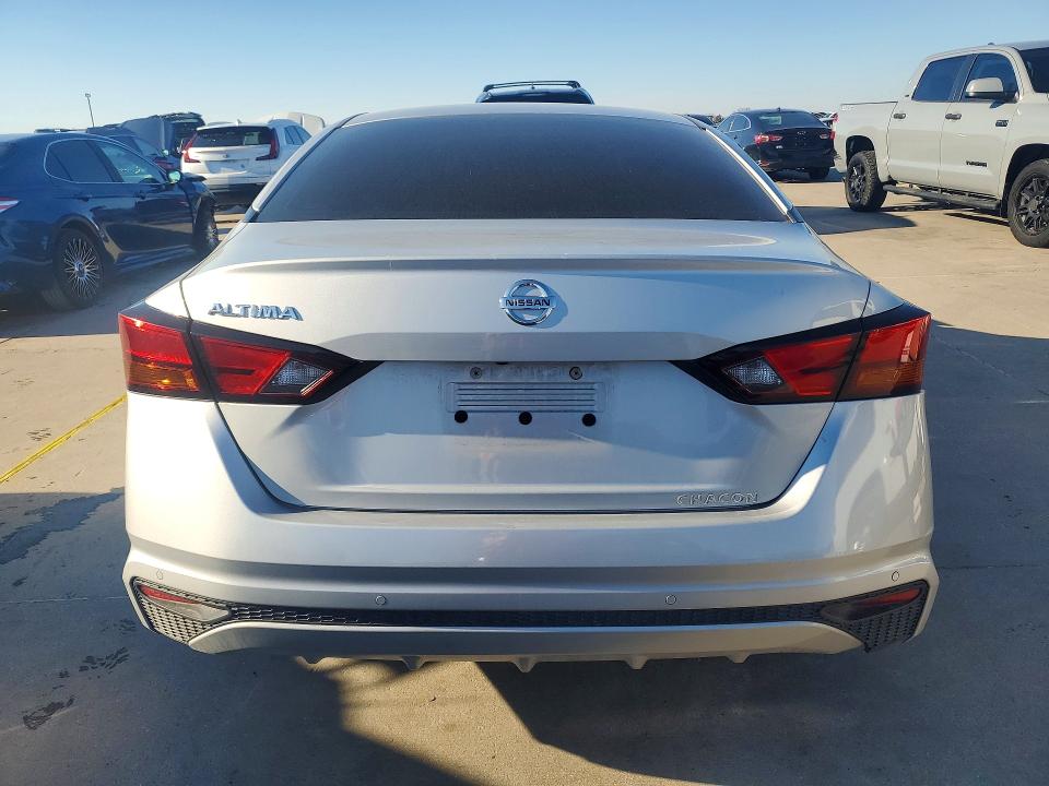 77593765 :رقم المزاد ، 1N4BL4BV8MN399867 vin ، 2021 Nissan Altima مزاد بيع