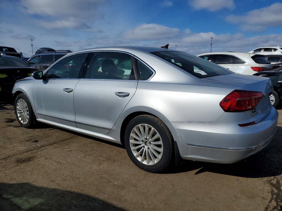 76341145 :رقم المزاد ، 1VWBS7A3XGC063665 vin ، 2016 Volkswagen Passat مزاد بيع