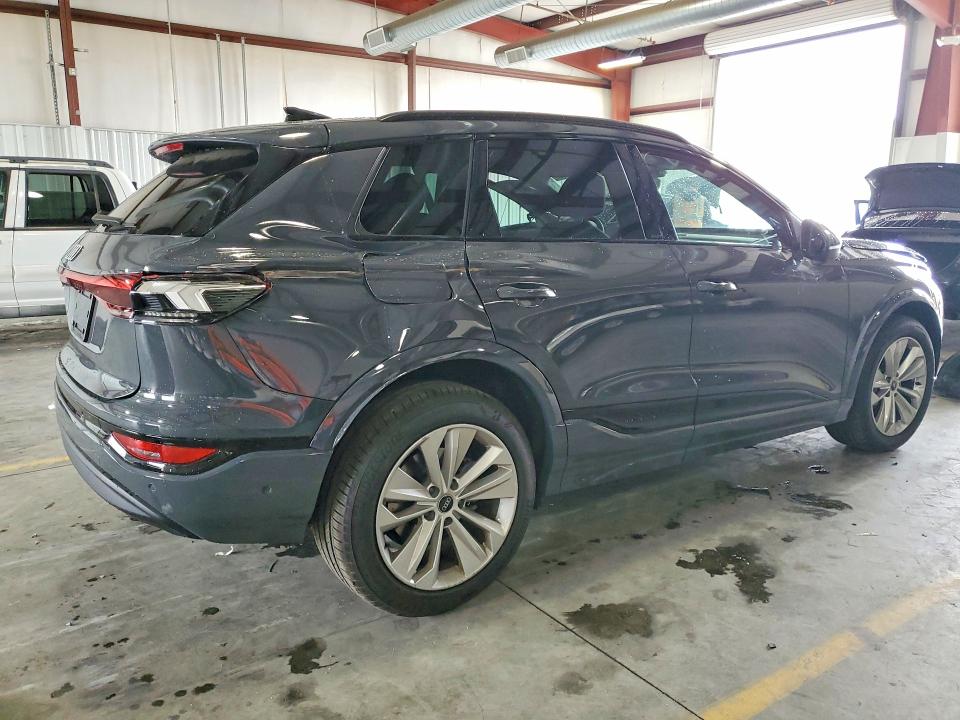 Продажа на аукционе авто 2025 Audi Q6 E-tron, vin: WA112BGF3SA025213, номер лота: 77137835