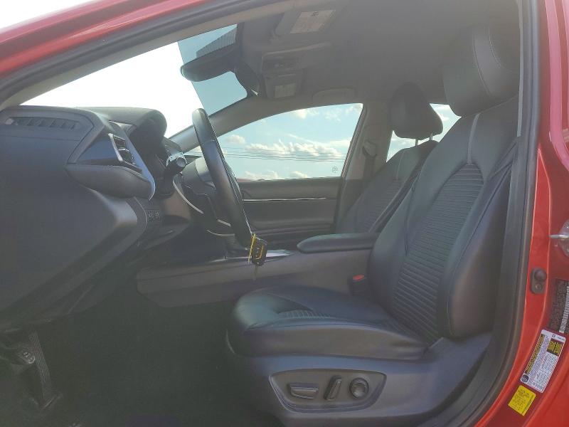 76725085 :رقم المزاد ، 4T1G11AK3MU489005 vin ، 2021 Toyota Camry مزاد بيع