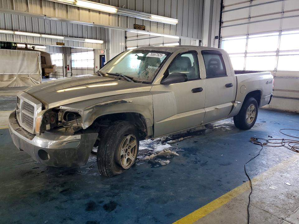 2005 Dodge Dakota მანქანა იყიდება აუქციონზე, vin: 1D7HW48K05S290787, აუქციონის ნომერი: 76567525