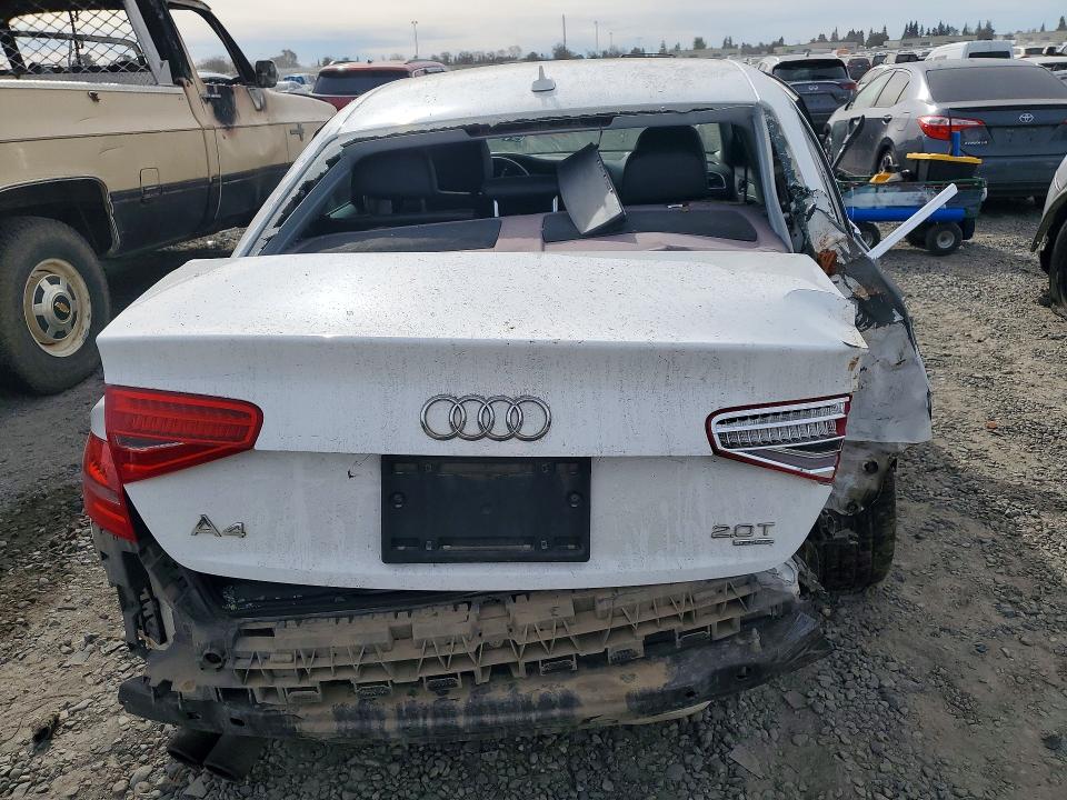 76599795 :رقم المزاد ، WAUBFAFL2FN016157 vin ، 2015 Audi A4 مزاد بيع