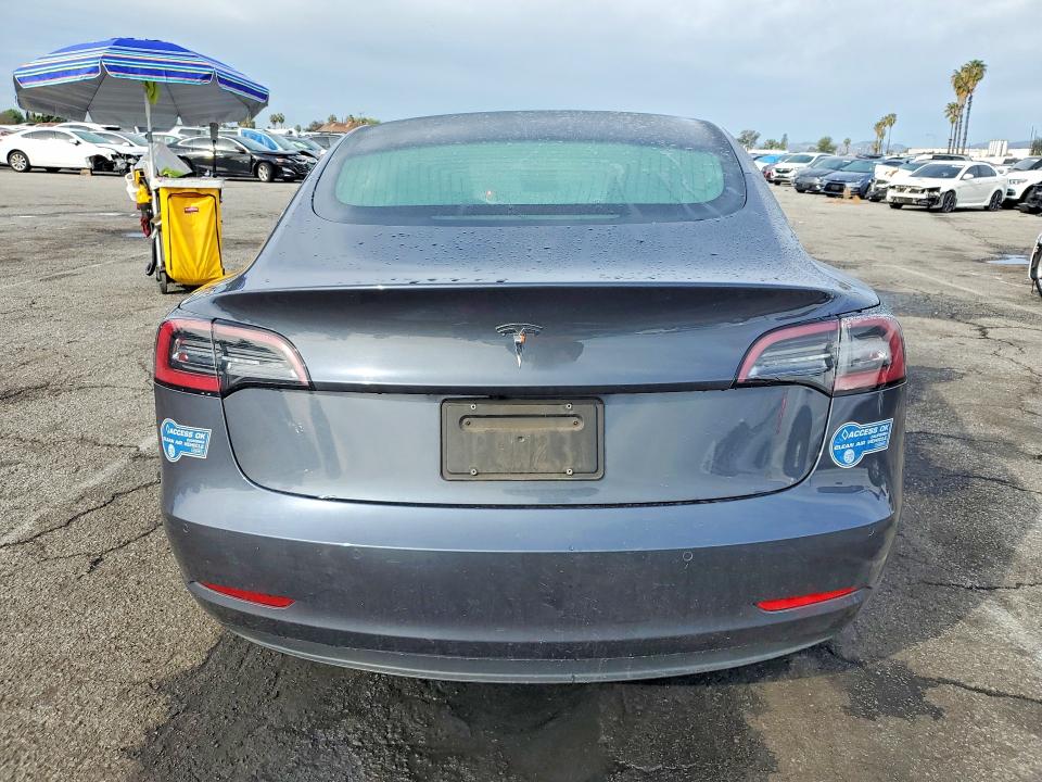 2020 Tesla Model 3 მანქანა იყიდება აუქციონზე, vin: 5YJ3E1EA1LF704915, აუქციონის ნომერი: 78319355