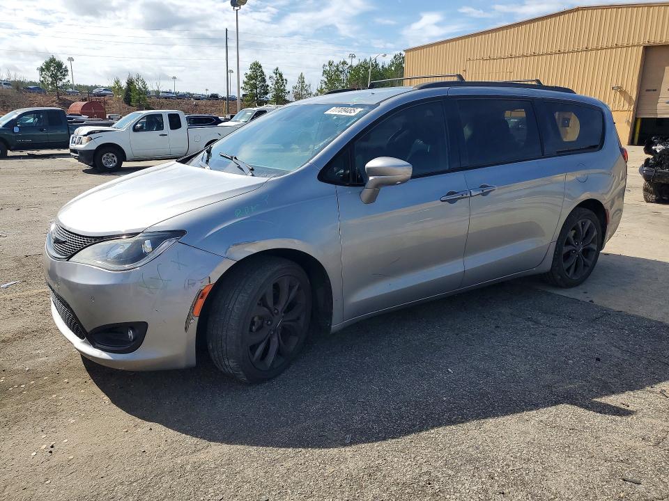 77709485 :رقم المزاد ، 2C4RC1EGXJR338345 vin ، 2018 Chrysler Pacifica مزاد بيع
