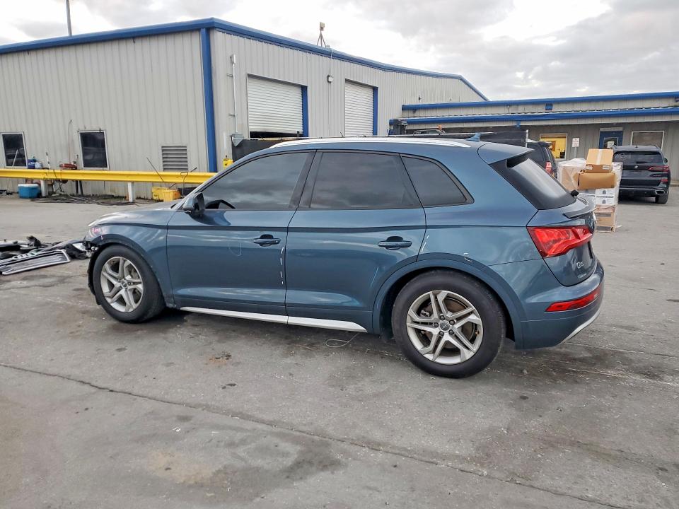 77931415 :رقم المزاد ، WA1ANAFY8J2216462 vin ، 2018 Audi Q5 مزاد بيع