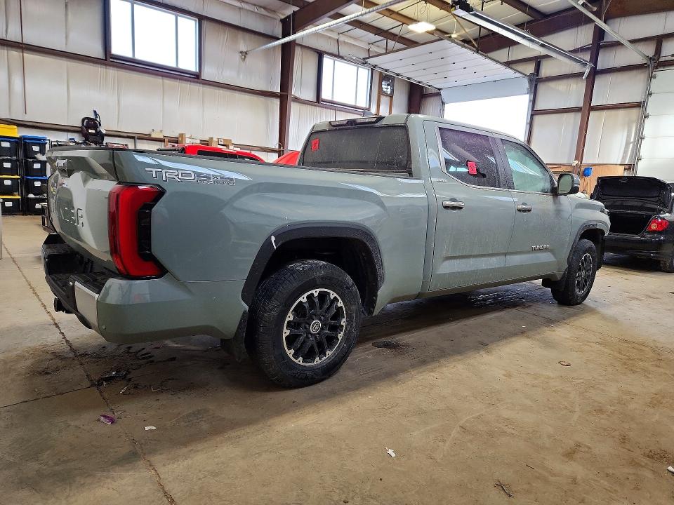 Продажа на аукционе авто 2024 Toyota Tundra, vin: 5TFJA5EC6RX024339, номер лота: 76910675