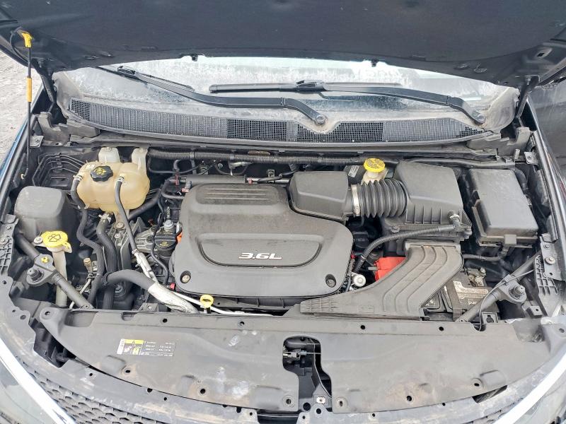 76900415 :رقم المزاد ، 2C4RC1CG8HR610856 vin ، 2017 Chrysler Pacifica مزاد بيع
