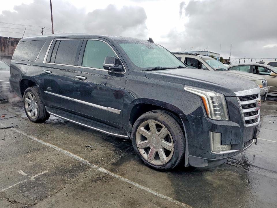 Продаж на аукціоні авто 2018 Cadillac Escalade, vin: 1GYS3HKJ1JR210960, номер лоту: 77736465